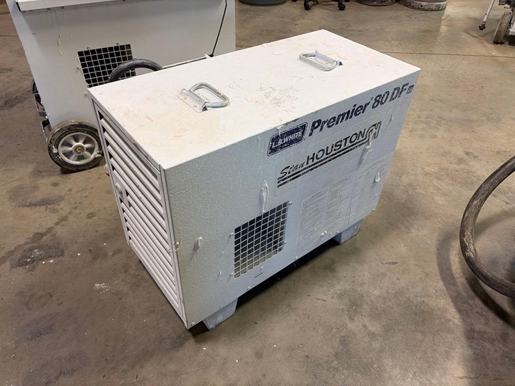 l.b.-white-premier-80-df-portable-heater-image-3