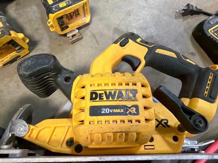 assortment-of-dewalt-battery-powered-hand-tools-image-11
