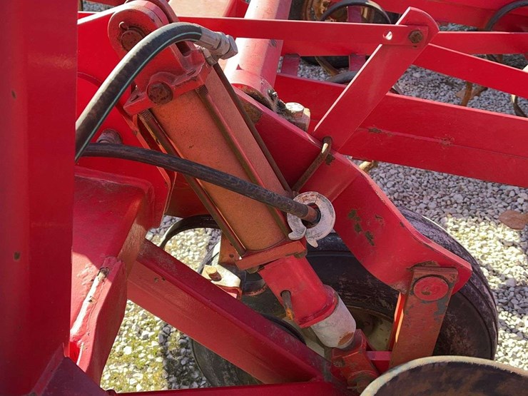 24ft-kongskilde-s-tine-field-cultivator,-double-rolling-basket-image-13