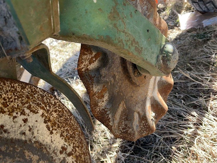 john-deere-12-image-19