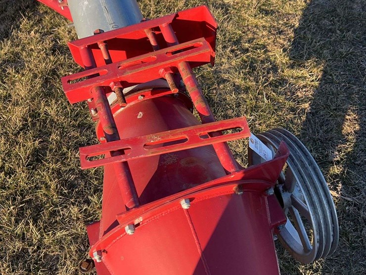 hutchinson-10x41-image-3