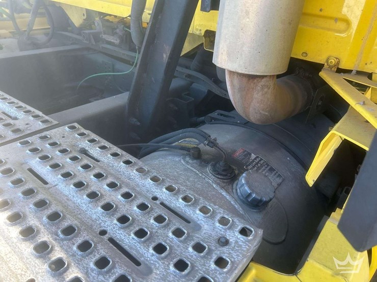 2018-volvo-vnl-760-t/a-sleeper-cab-truck-tractor-image-15