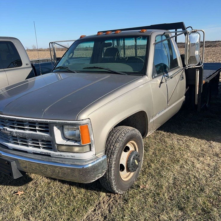 2000 CHEVROLET 3500
