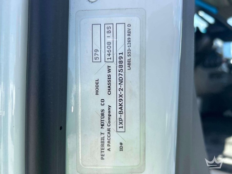 2022-peterbilt-579-image-5