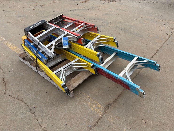 assortment-of-step-ladders-image-1