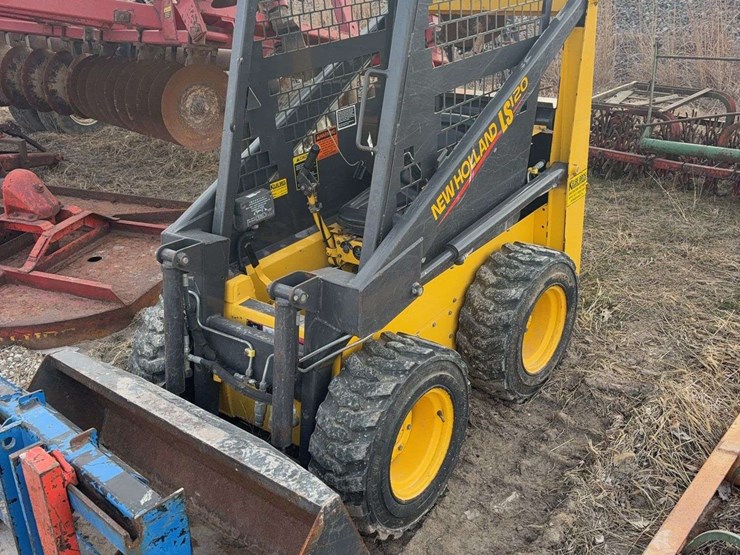 new-holland-ls120-image-3