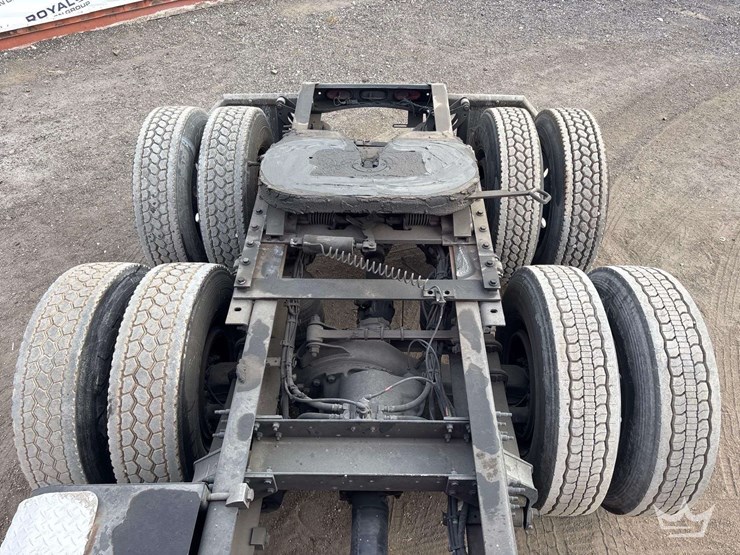 2017-volvo-vnl-760-t/a-sleeper-cab-truck-tractor-image-6