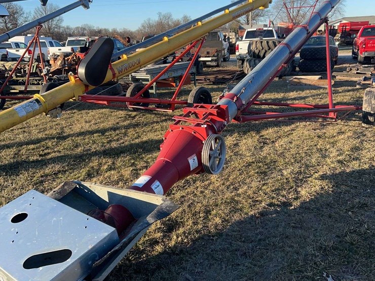 hutchinson-10x41-image-1