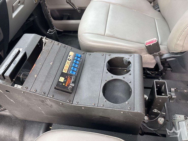 2016-ford-f150-image-21