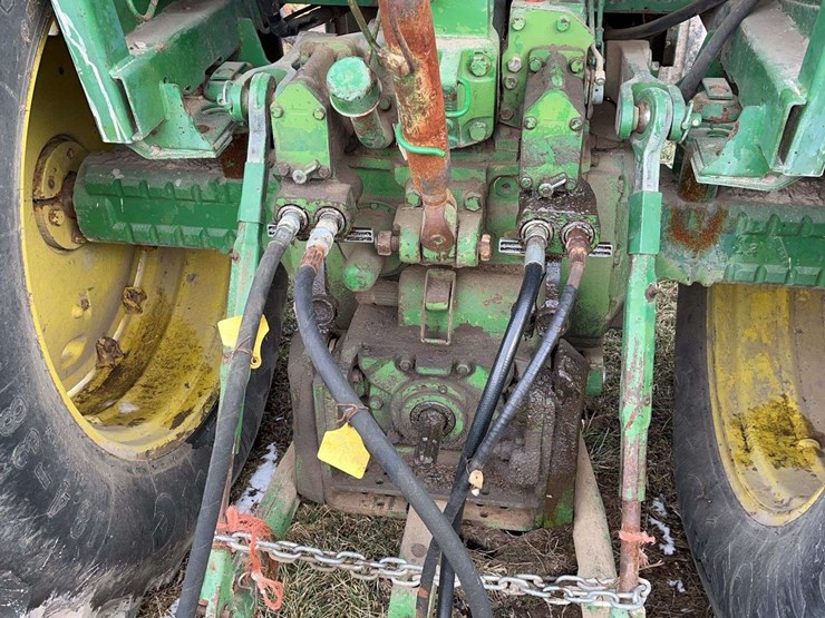 2024-john-deere-4430-image-15