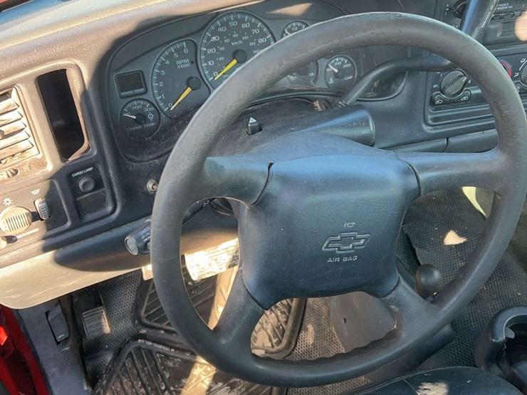 2001-chevrolet-2500hd-image-12