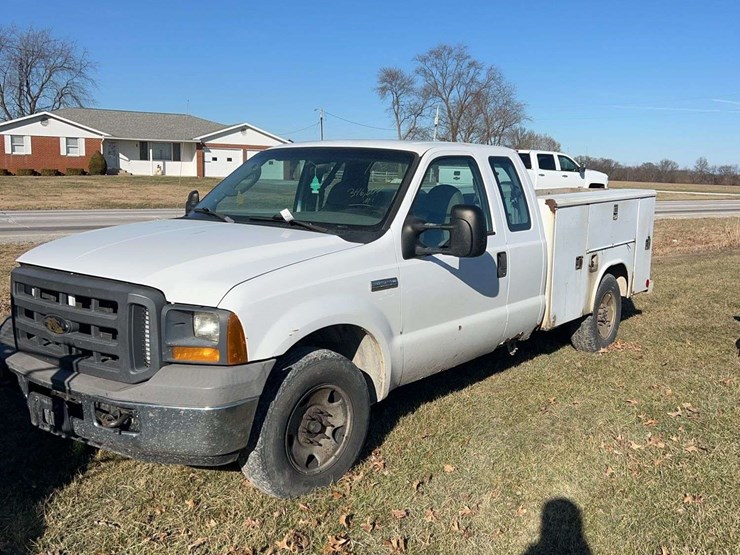 2005-ford-f250-image-1