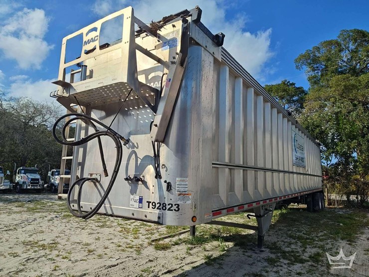 2023-mac-trailer-t/a-walking-floor-trailer-image-1