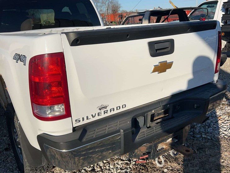 2013-gmc-2500hd-image-7