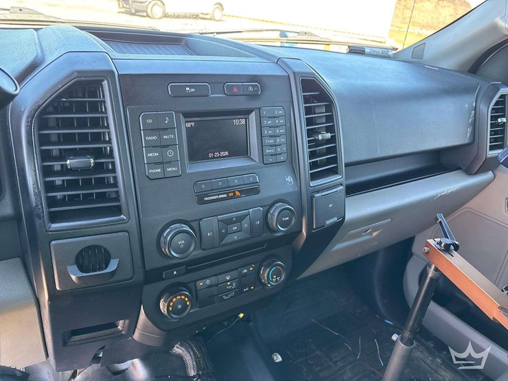 2016-ford-f150-image-22