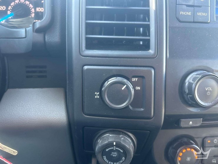 2017-ford-f150-image-26