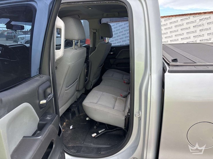 2017-chevrolet-silverado-1500-image-18