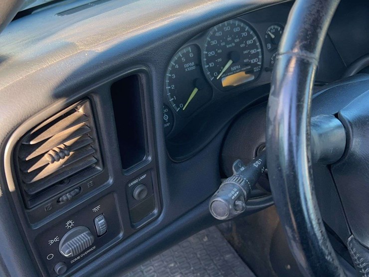 2000-chevrolet-2500-image-14