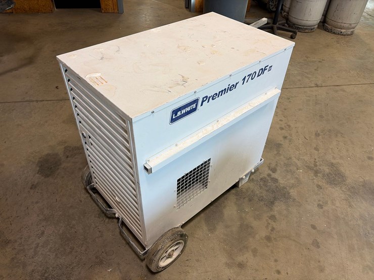 l.b.-white-premier-170-df-portable-heater-image-3
