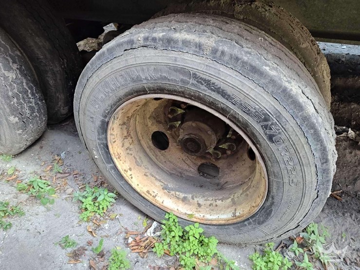 2016-globe-trailer-gtdd30236-36ft.-75yd.-t/a-end-dump-truck-image-15