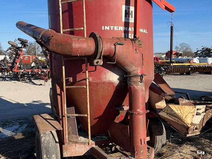 international-1150-image-6