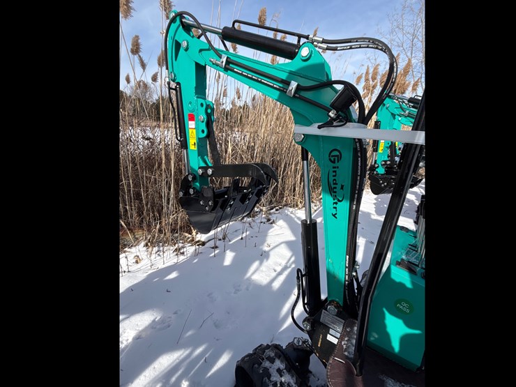 2026-cfg-industry-mh12rx-image-4