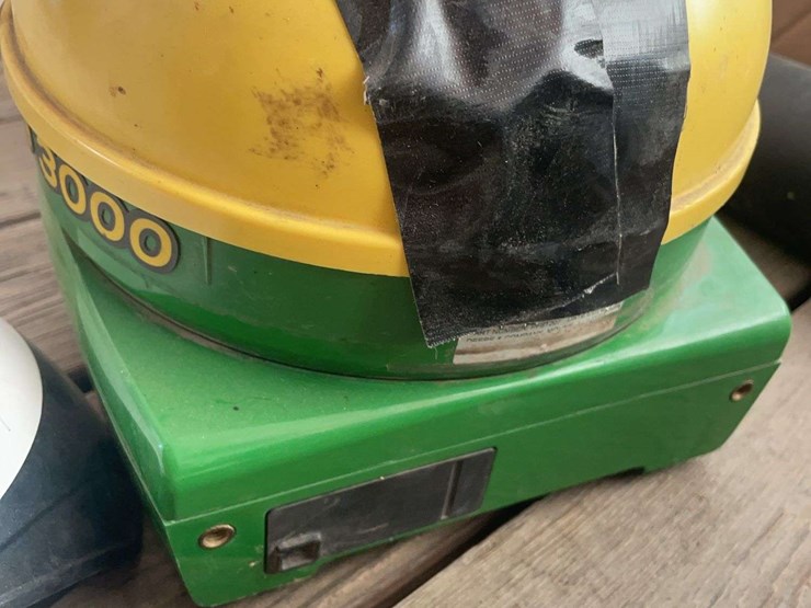 john-deere-3000-image-3