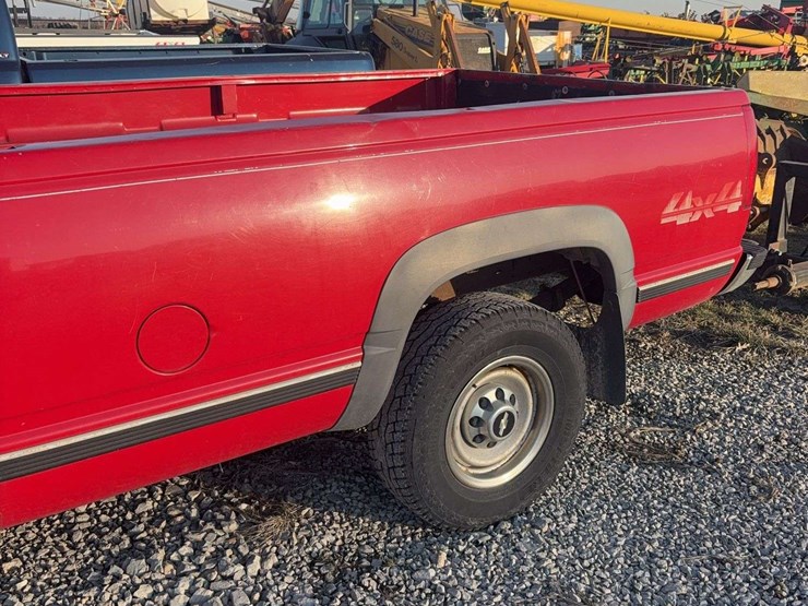 1998-chevrolet-single-cab-pick-up-truck,-4wd,-cloth-seats,-281,500-miles,-vin--1gcgk24rwz247440-image-4