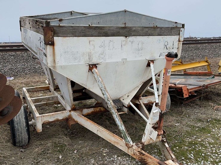 wilmer-500-fertilizer-spreader,-tandem-axle,-works,-needs-a-little-tlc-image-3