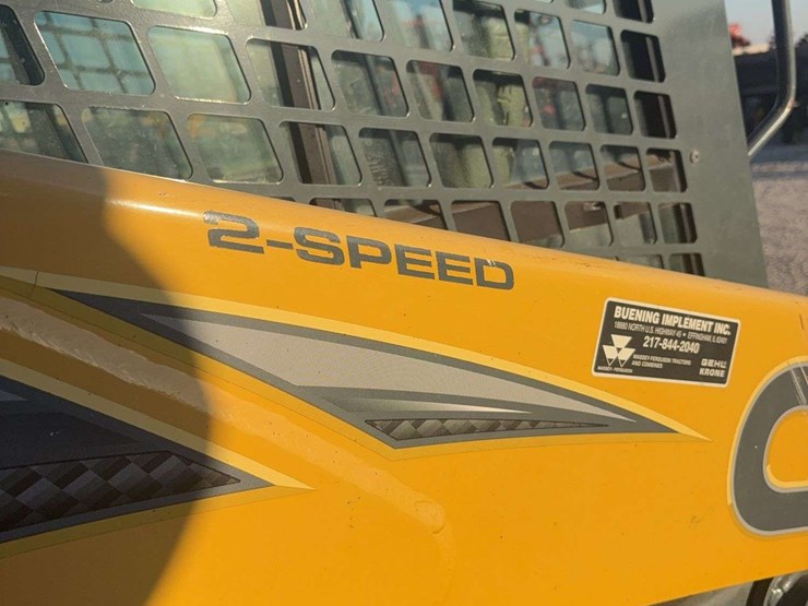 2015-gehl-v270-image-16