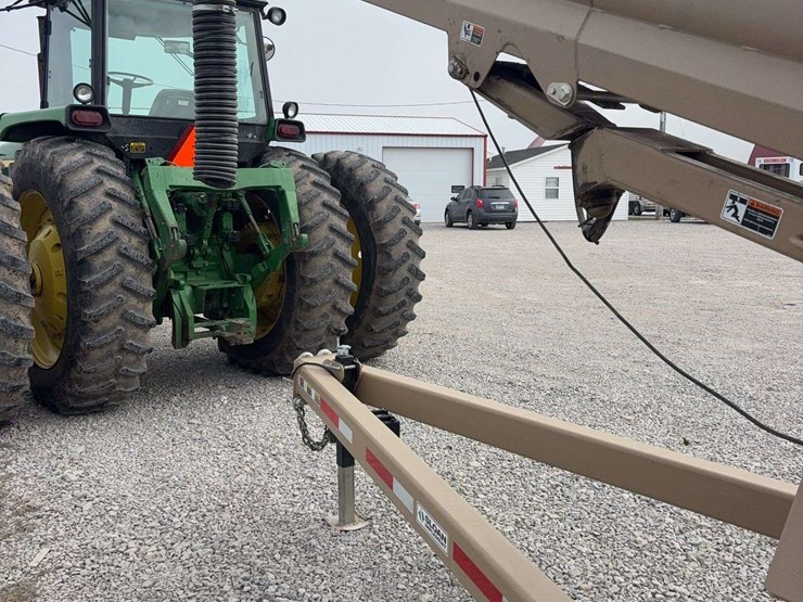 2018-unverferth-2755-seed-tender,-tandem-axle,-roll-tarp,-talc-inductor,-corded-remote,-good-shape,-honda-engine,-just-upgraded-to-a-triple-axel,-field-ready-image-20