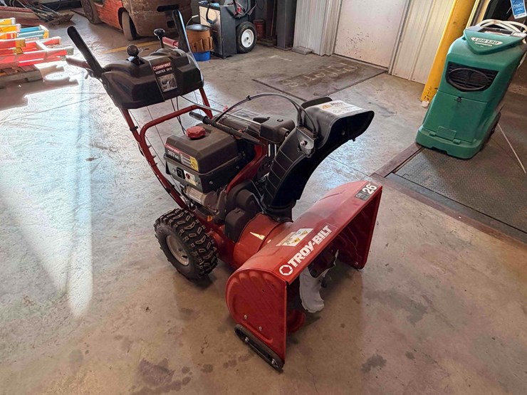 troy-bilt-vortex-2610-snowblower-image-2