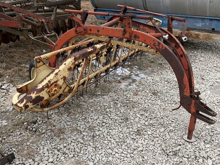 new-holland-256-image-3