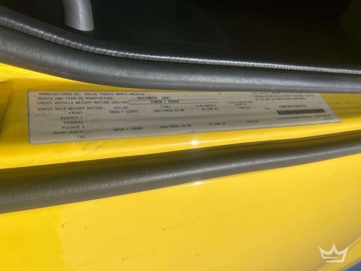 2018-volvo-vnl-760-t/a-sleeper-cab-truck-tractor-image-5