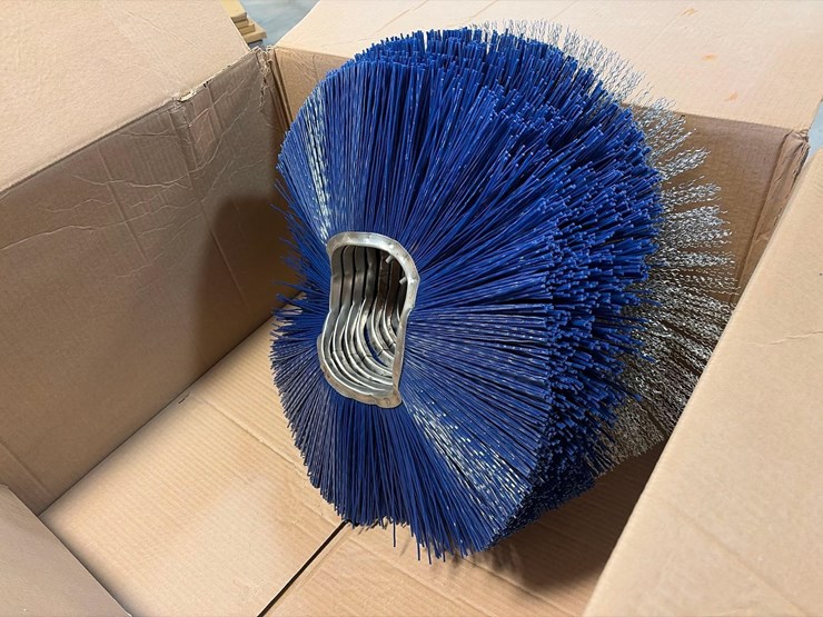 poly-convoluted-broom-wafers-image-3