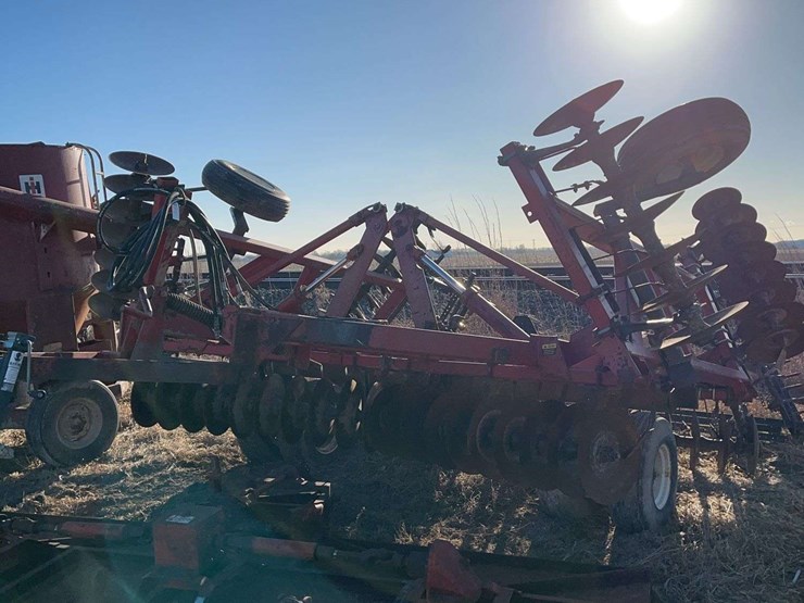 international-490-image-3