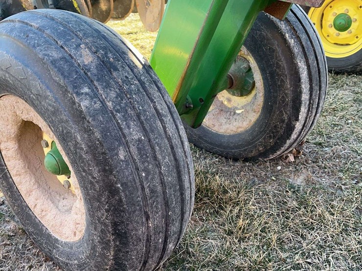 john-deere-2700-image-14