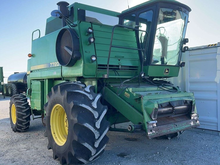 john-deere-7720-image-1