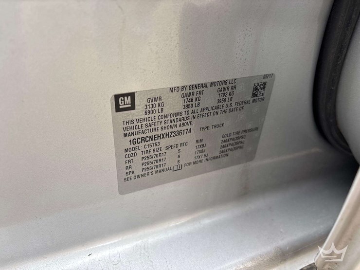 2017-chevrolet-silverado-1500-image-4