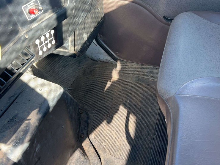 1999-international-4900-image-17