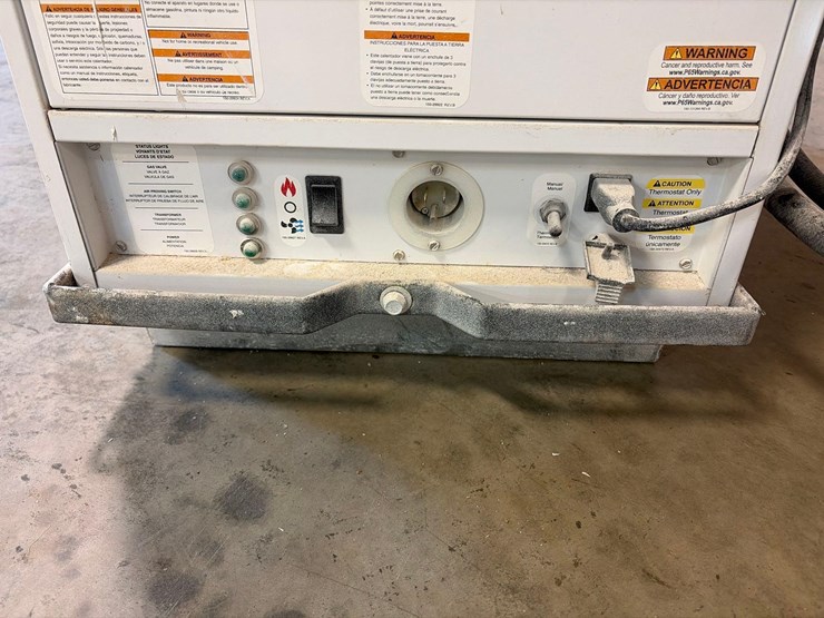 l.b.-white-premier-170-df-portable-heater-image-5