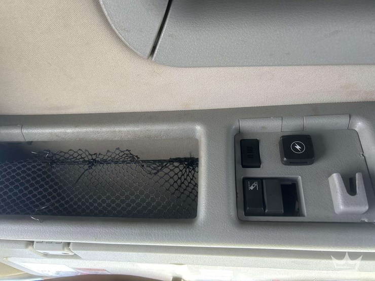 2018-volvo-vnl-760-t/a-sleeper-cab-truck-tractor-image-29