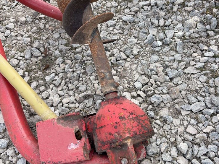 bushog-10"-post-hole-digger,-540pto-image-7