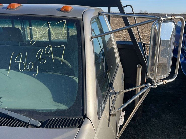 2000-chevrolet-3500-image-4