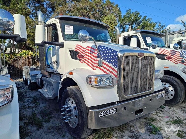 2023-peterbilt-567-t/a-wet-kit-day-cab-truck-tractor-image-2