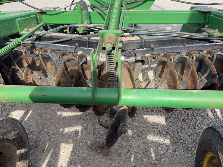john-deere-630-image-15