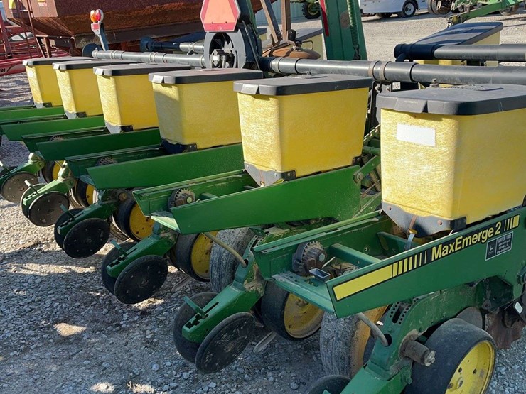 john-deere-7200-image-7