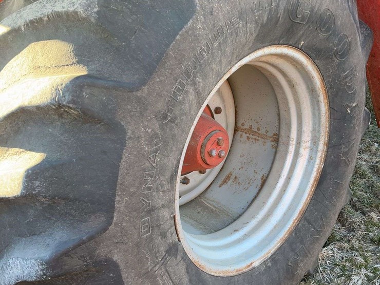 1992-massey-ferguson-8570-image-28