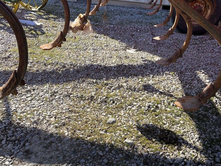 24ft-kongskilde-s-tine-field-cultivator,-double-rolling-basket-image-12