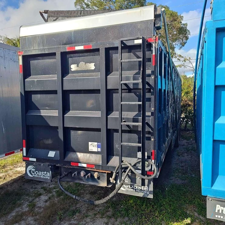 2016 Globe Trailer GTDD30236 75yd. T/A End Dump Truck